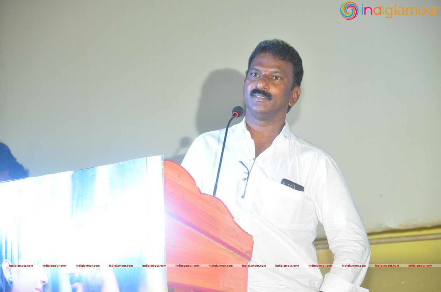 Nee Enna Maayam Seithai Audio Launch Event hd photo