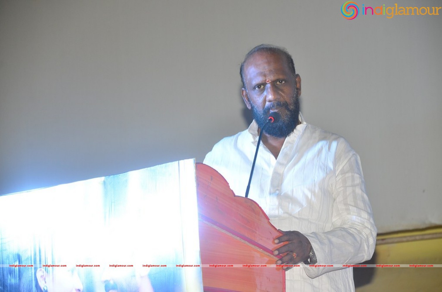 Nee Enna Maayam Seithai Audio Launch Event hd photo