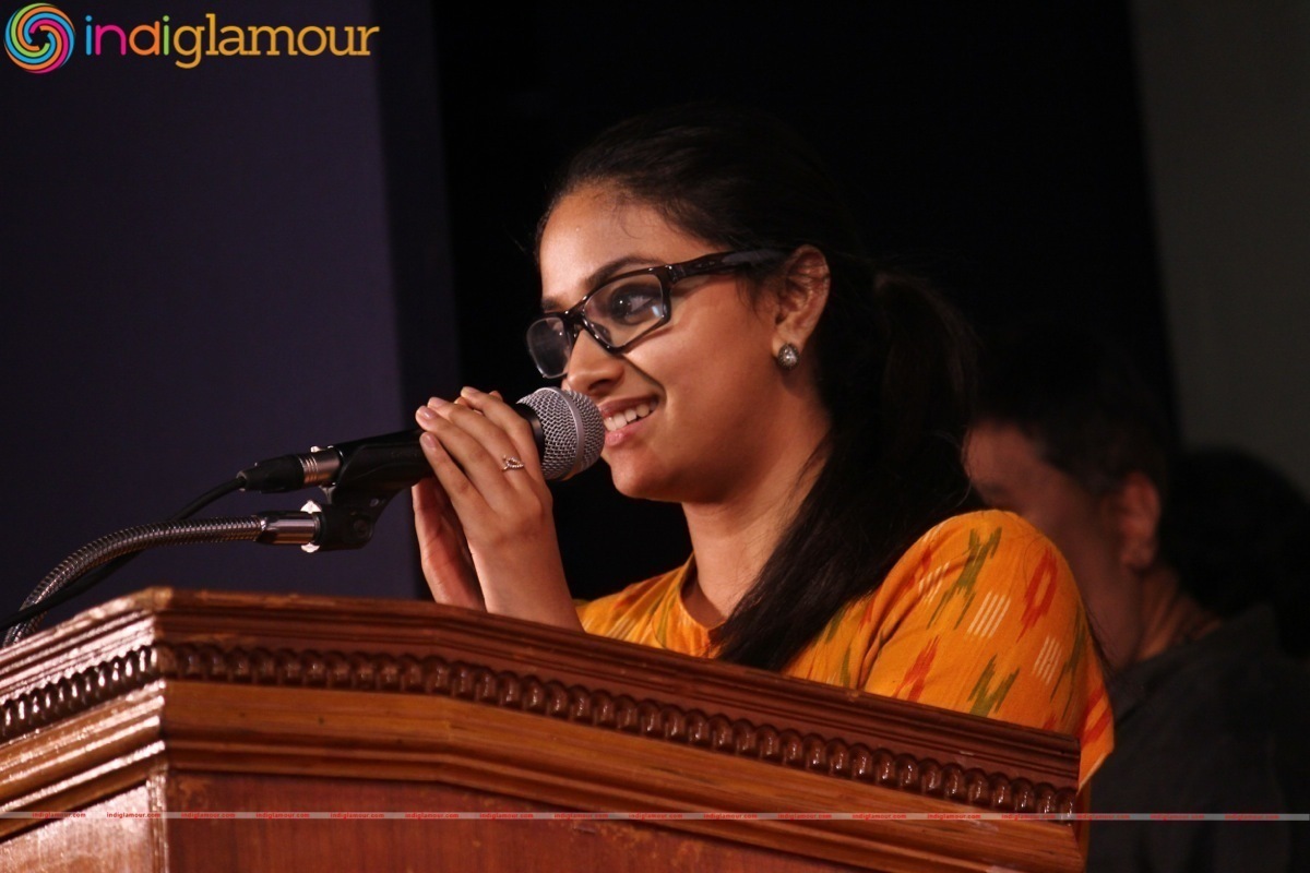 65th successful Stage Show of YG Mahendran's Soppana Vazhvil Event hd photo