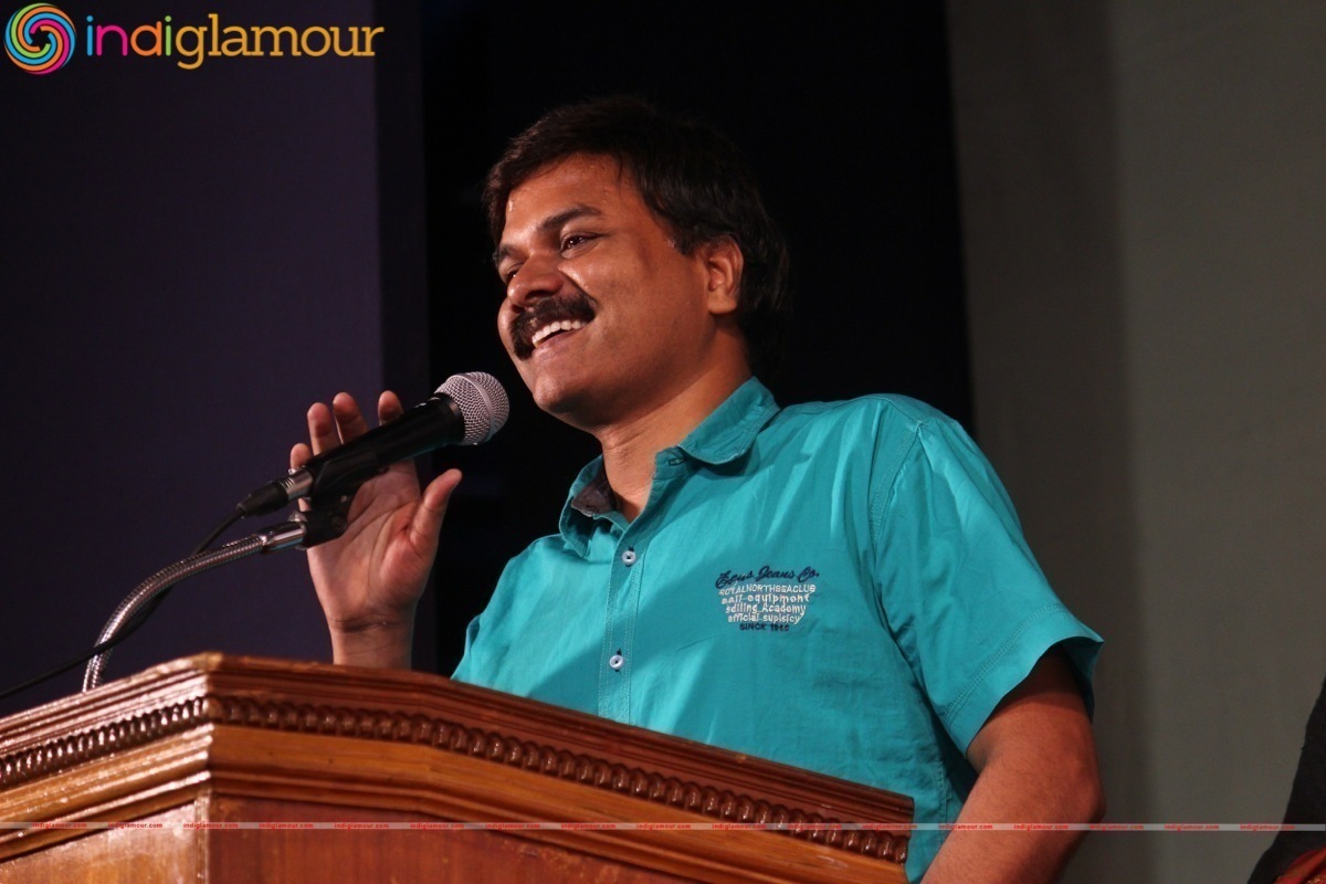65th successful Stage Show of YG Mahendran's Soppana Vazhvil Event hd photo