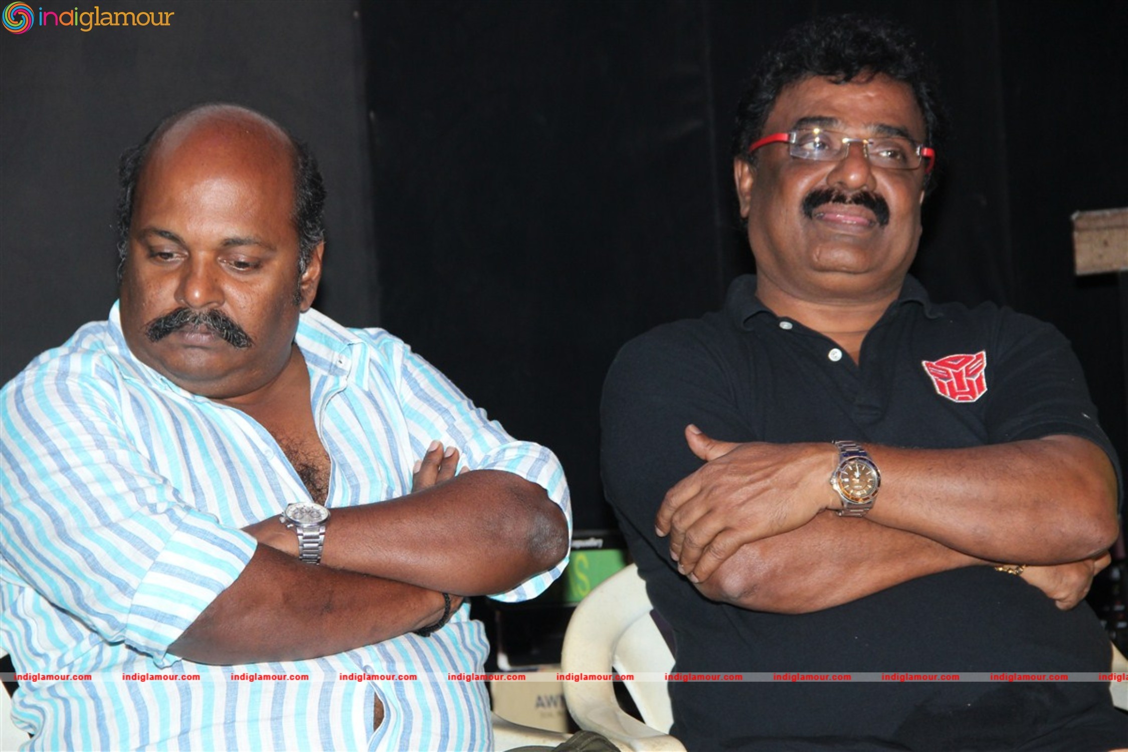Hello Naan Pei Pesuren Movie Press Meet Photos Event hd photo