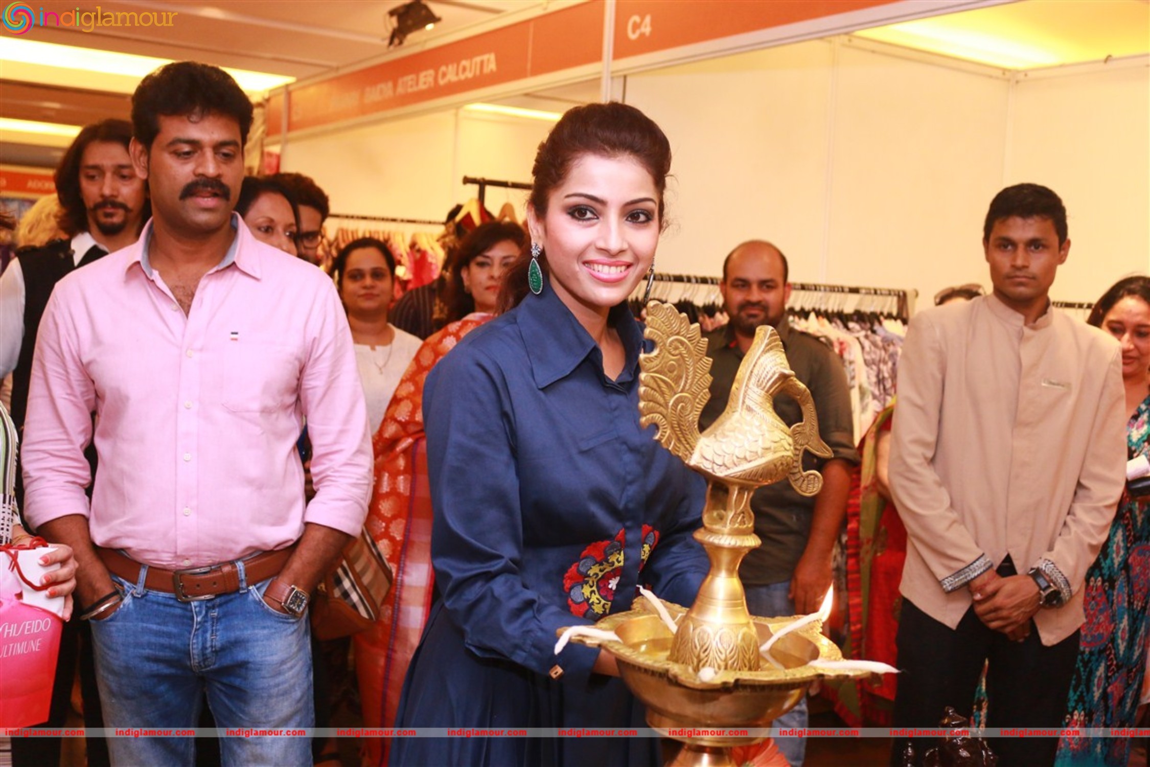 Vimonisha Exhibition Launch Photos Event hd photo