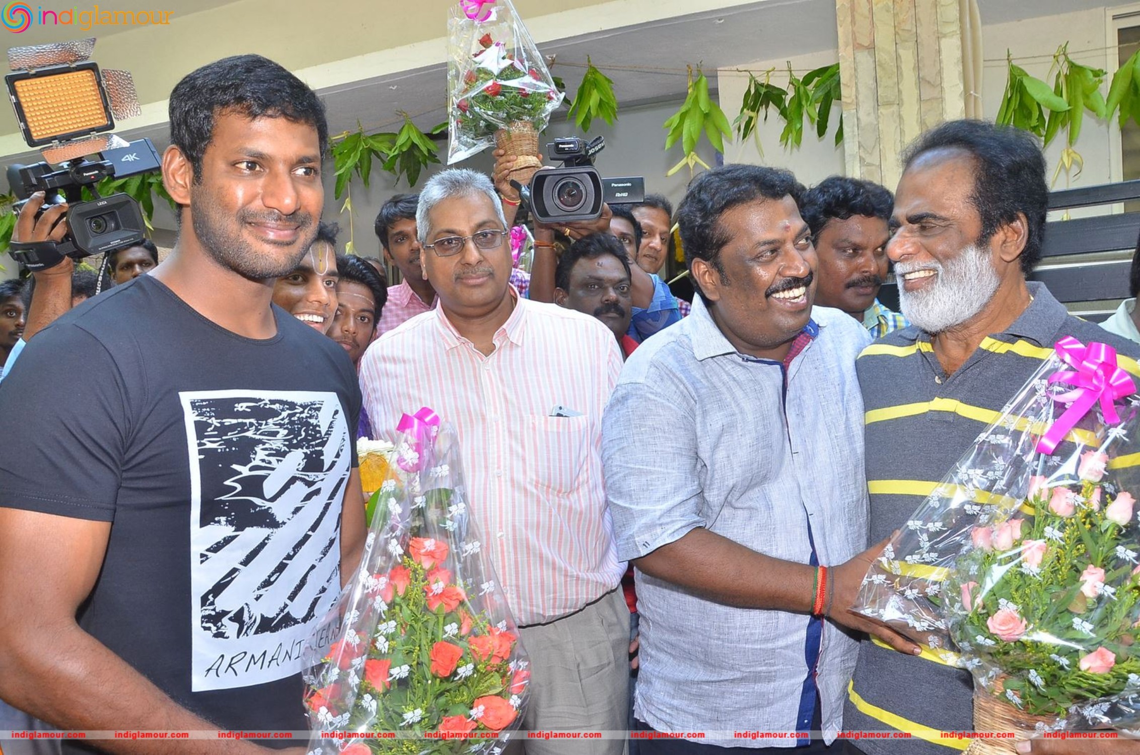 Kaththi Sandai Movie Launch Photos Event hd photo