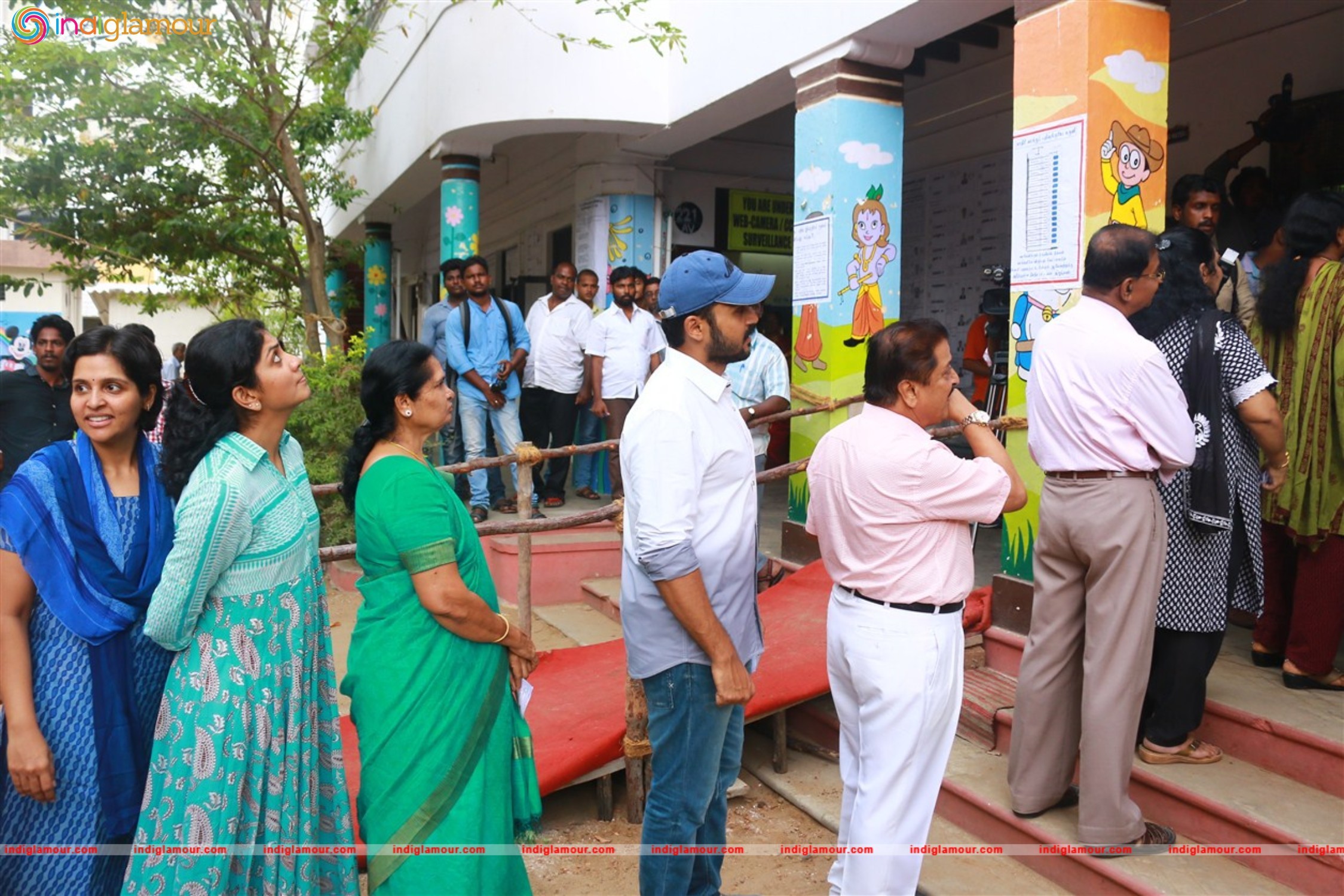 Actor and Actress For Vote Photos Event hd photo