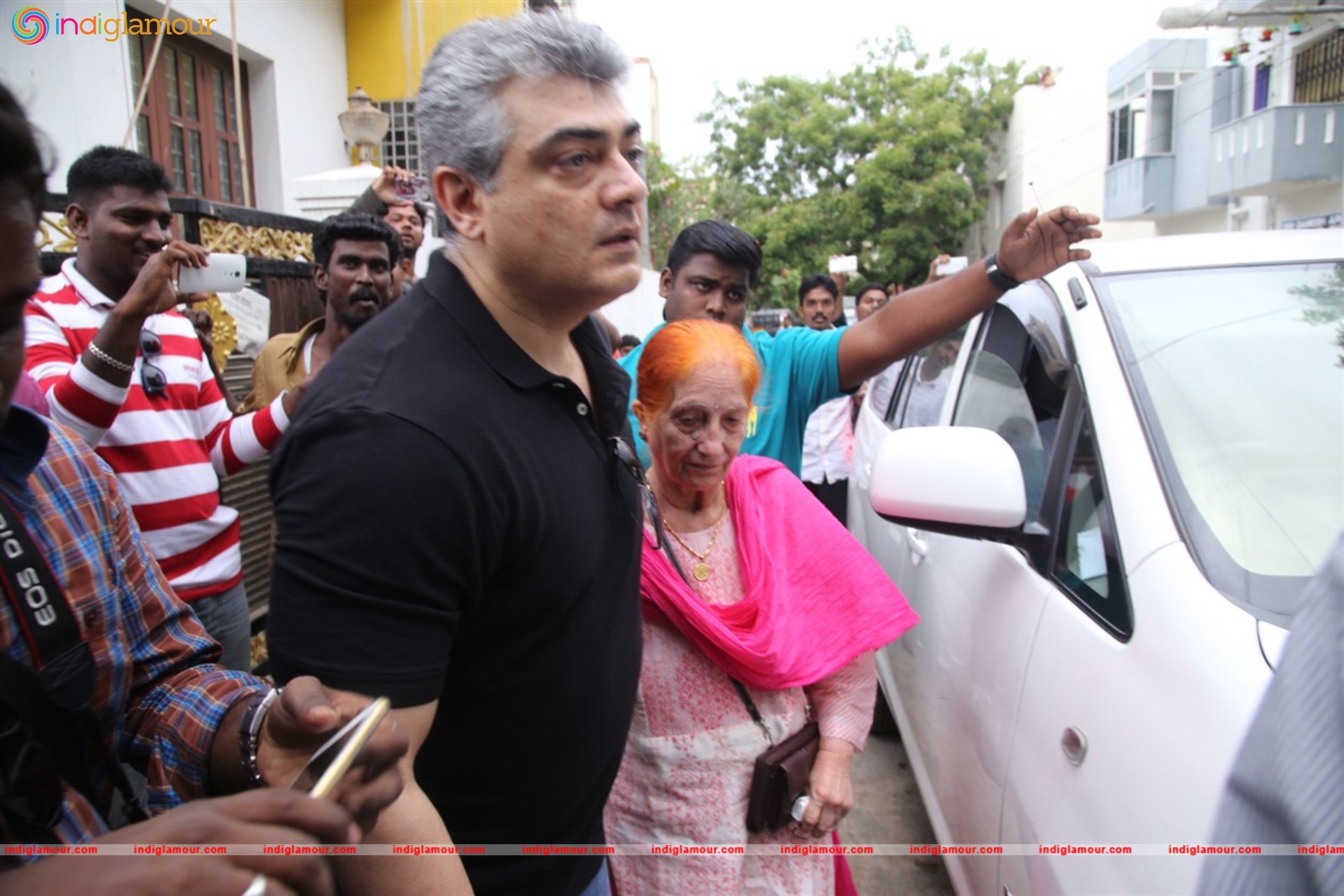 Actor and Actress For Vote Photos Event hd photo