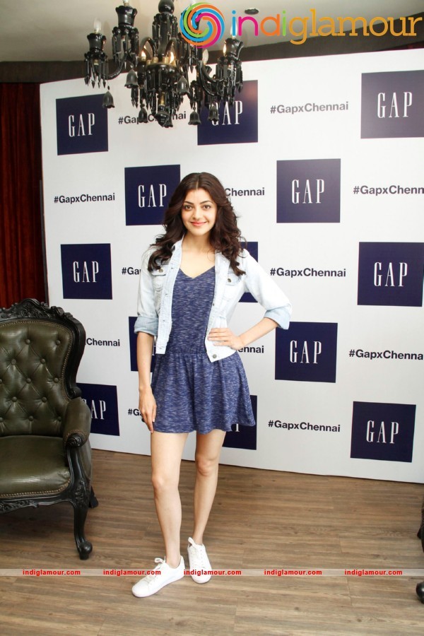 Kajal Aggarwal opens Gaps doors at Phoenix Market City Event hd photo