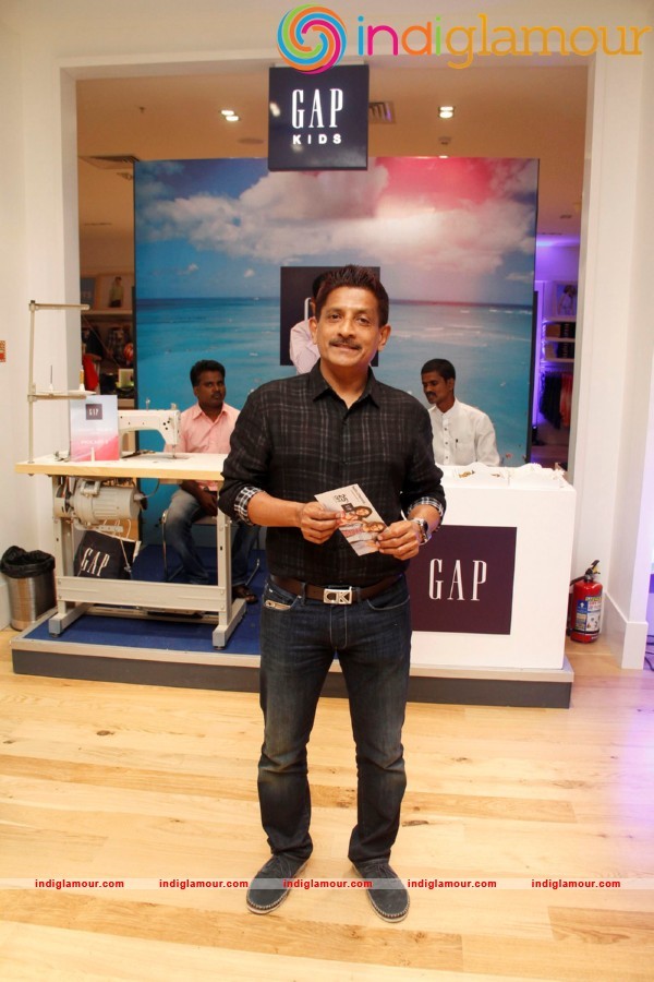 Kajal Aggarwal opens Gaps doors at Phoenix Market City Event hd photo