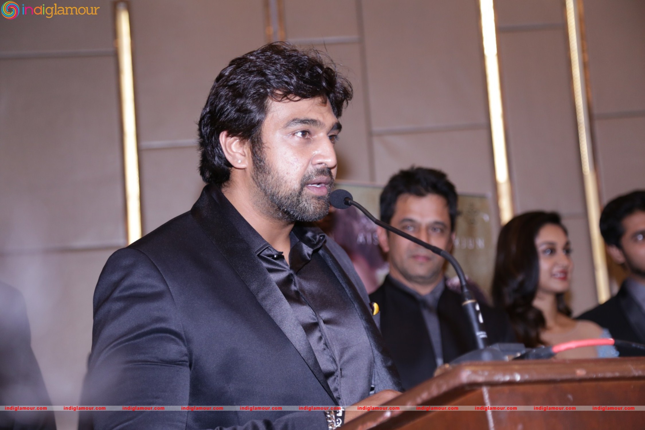Kaadhalin Pon Veethiyil Movie Launch Event hd photo