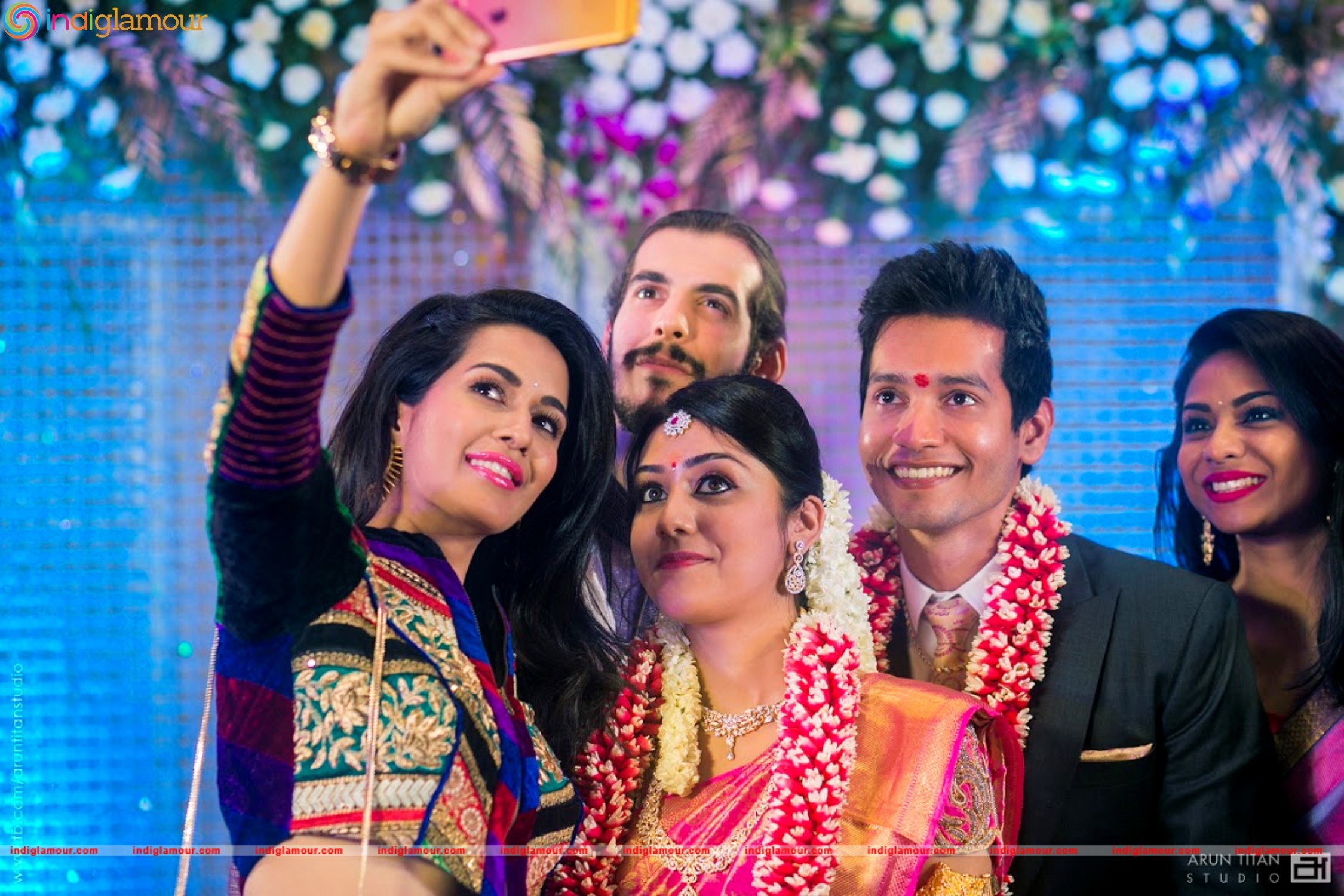 Vijay Attends Jothiram Pavithra Engagement Images Event hd photo