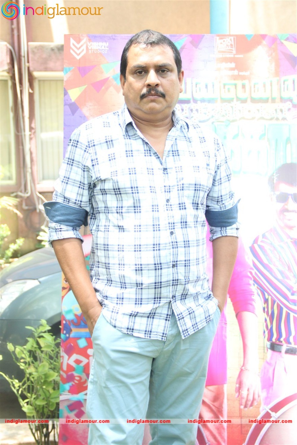 Velainu Vandhutta Vellaikaaran Movie Press Meet Photos Event hd photo