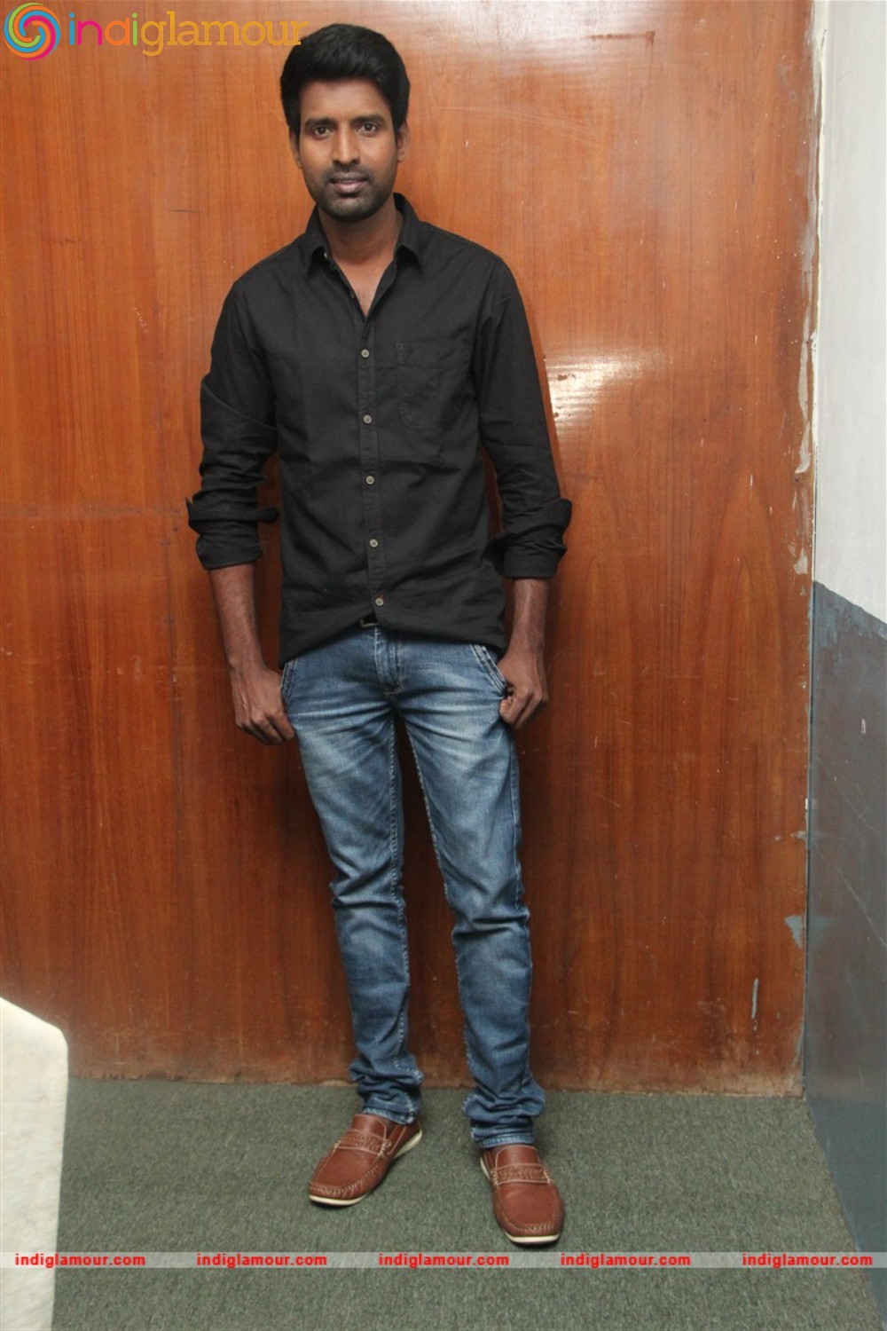 Velainu Vandhutta Vellaikaaran Movie Press Meet Photos Event hd photo