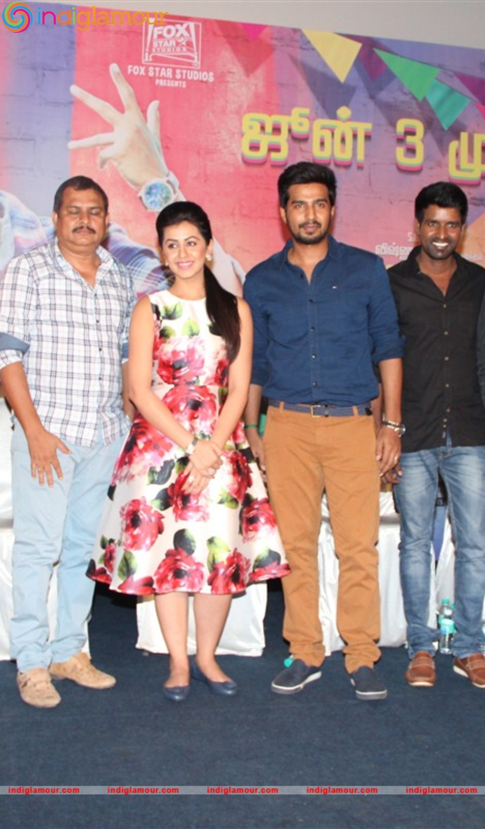Velainu Vandhutta Vellaikaaran Movie Press Meet Photos Event hd photo