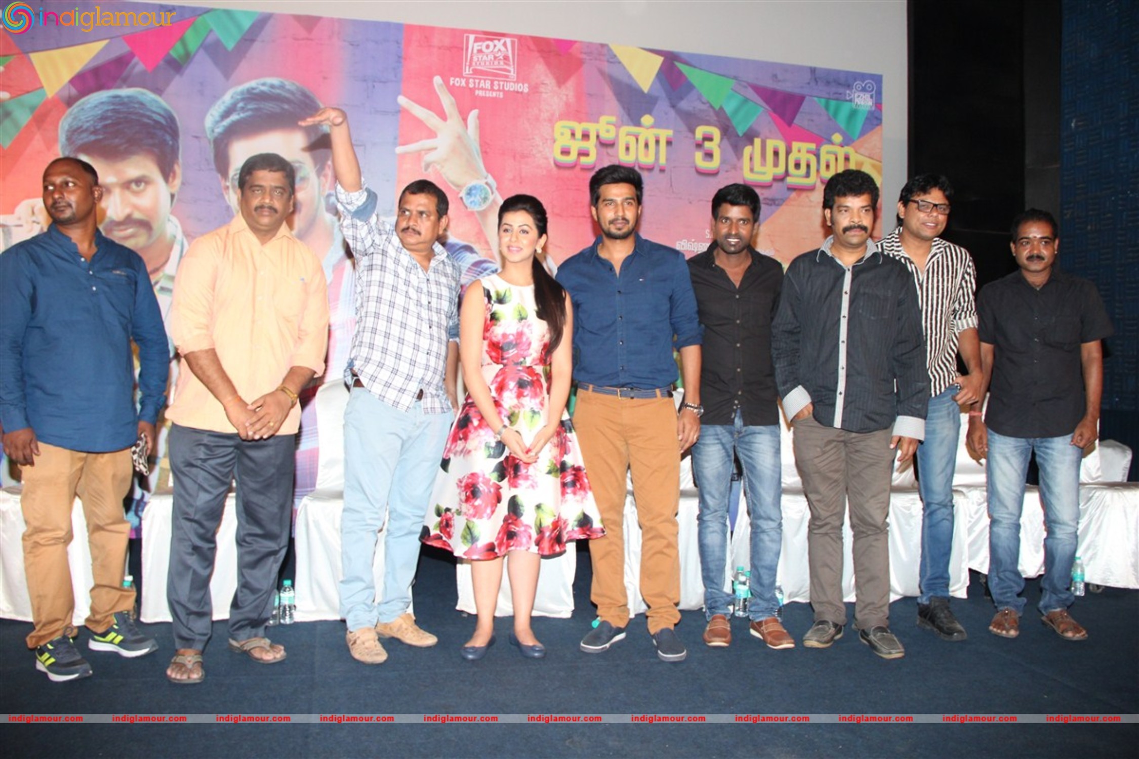 Velainu Vandhutta Vellaikaaran Movie Press Meet Photos Event hd photo