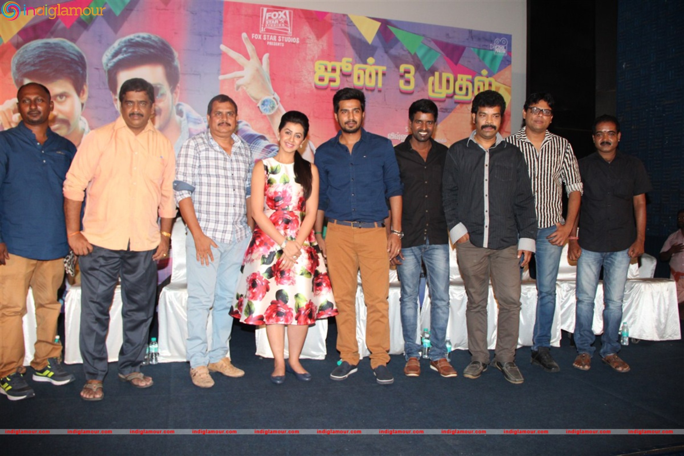 Velainu Vandhutta Vellaikaaran Movie Press Meet Photos Event hd photo