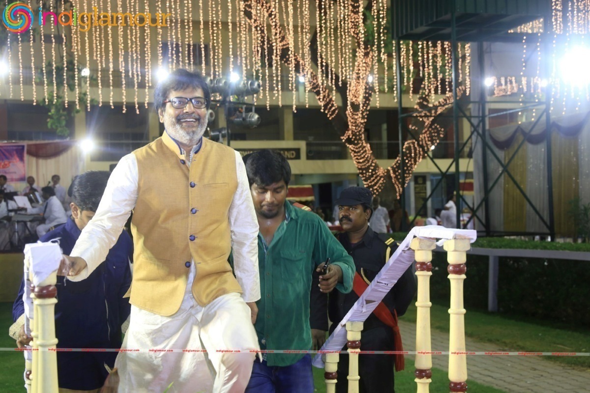 Director R. Pandiarajan Son Prithvi Rajan And Akshaya Wedding Reception Stills Event hd photo