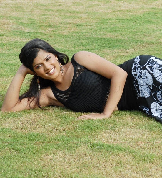 Vyjayanthi Actress hd photo