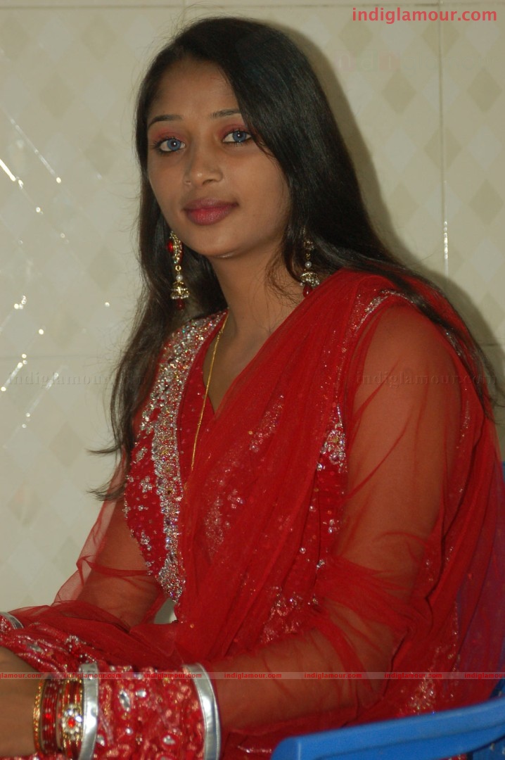 Jothisha Actress hd photo