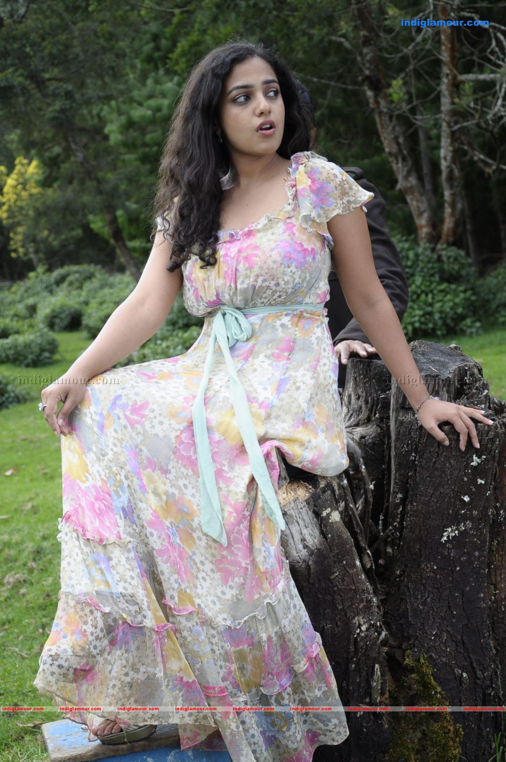 Nithya Menon Actress hd photo