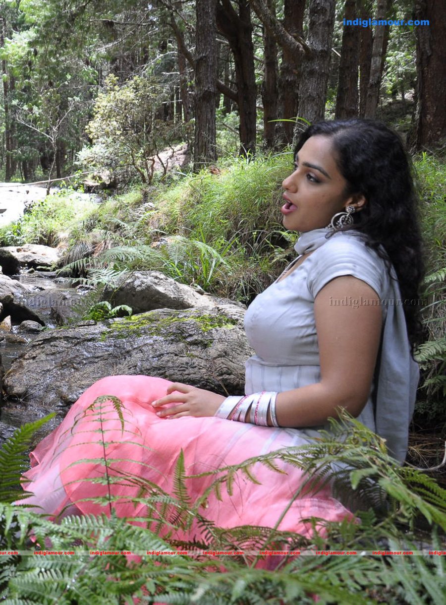 Nithya Menon Actress hd photo