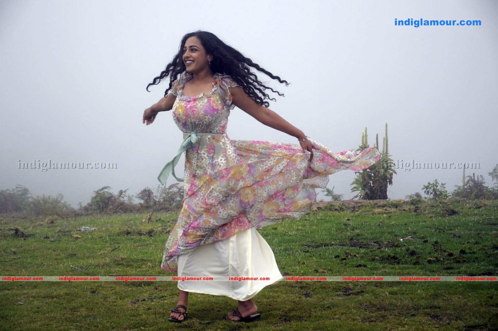 Nithya Menon Actress hd photo