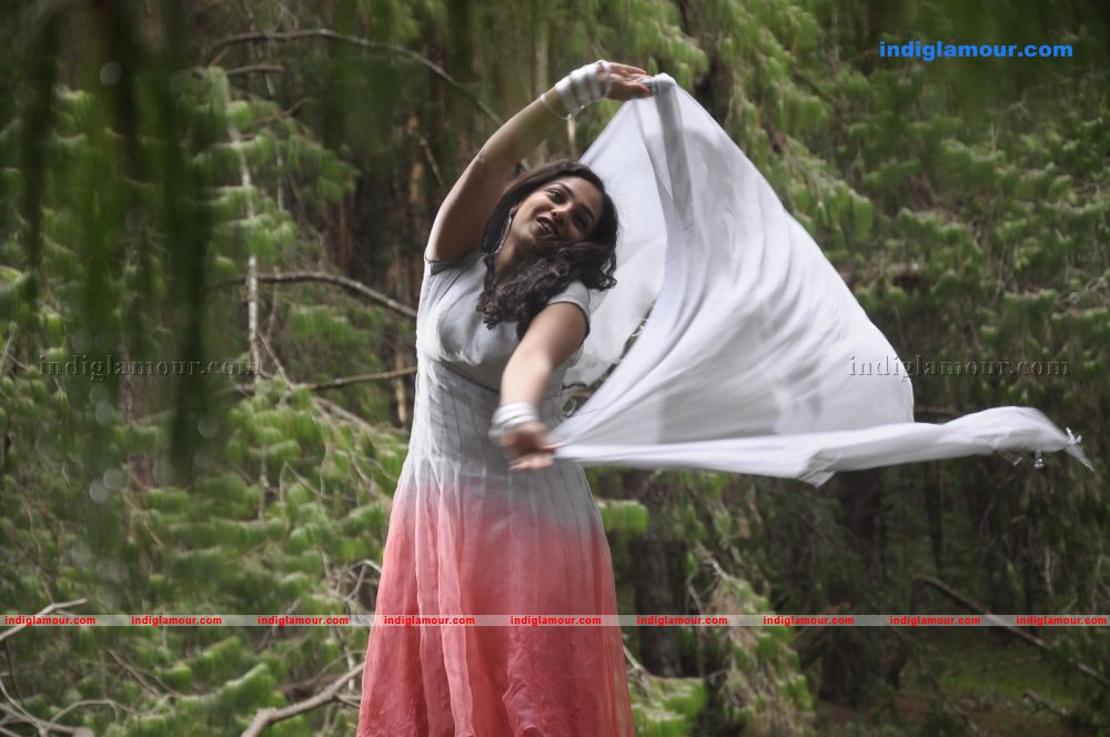 Nithya Menon Actress hd photo