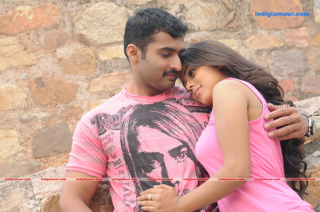Poorna Actress hd photo