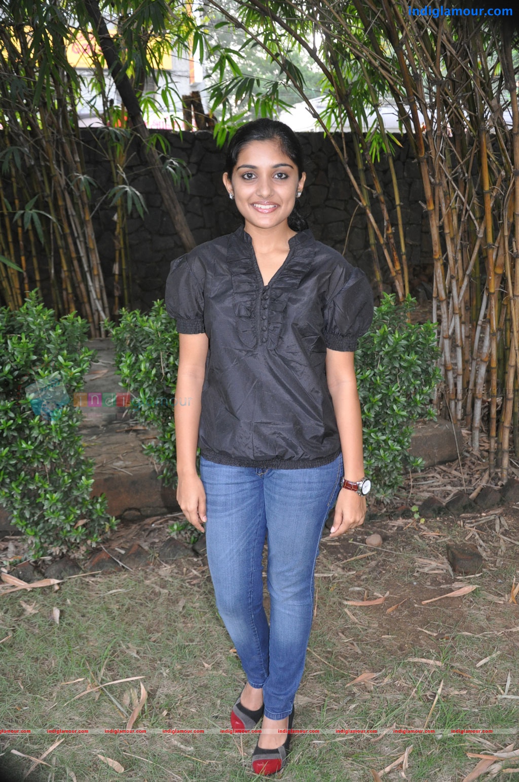 Niveda Thomas Actress hd photo