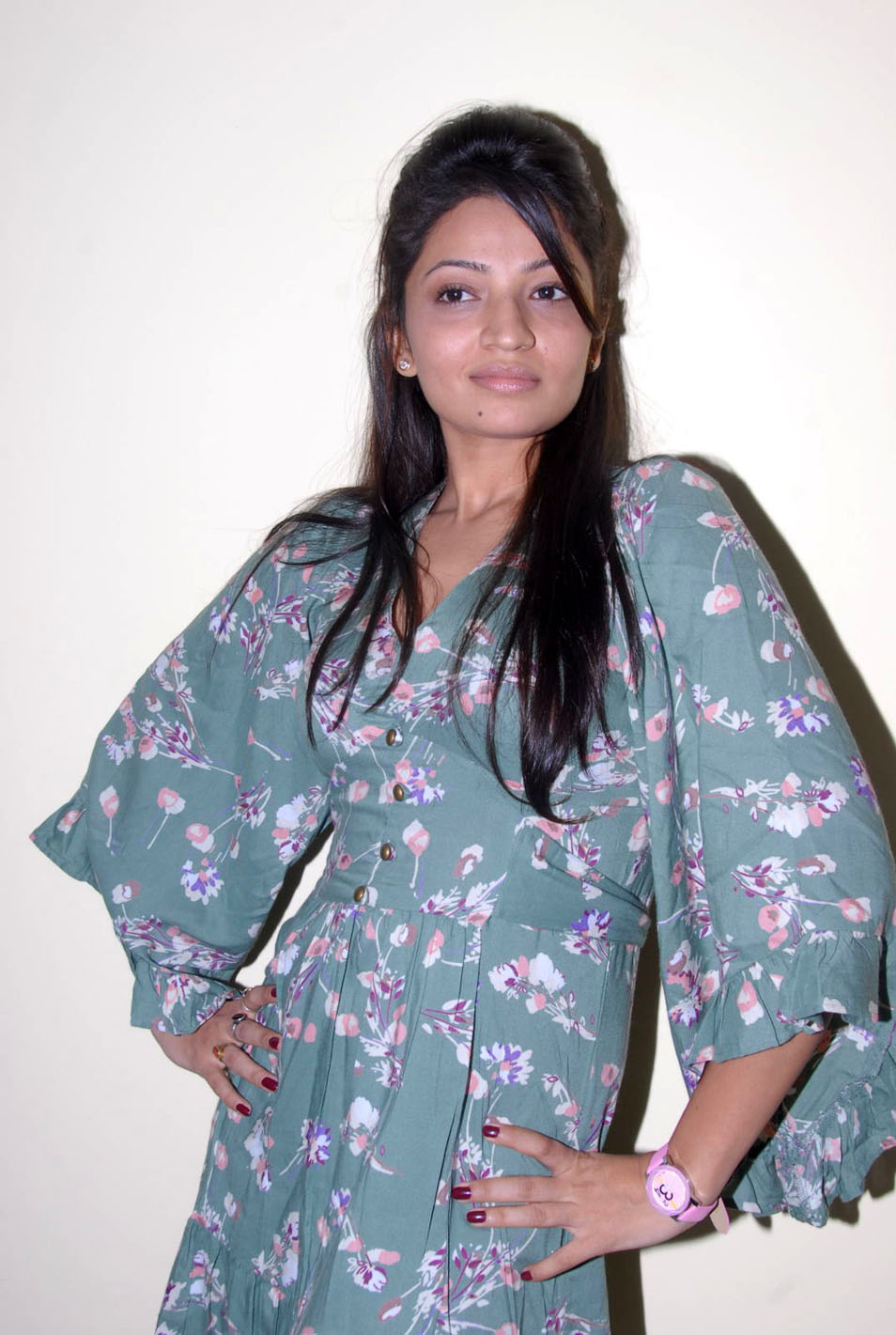 Anisha Jain Actress hd photo