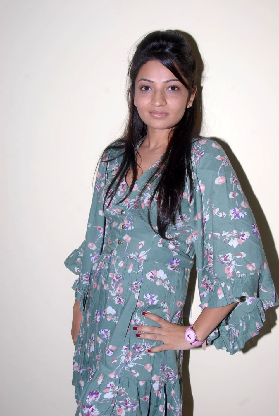 Anisha Jain Actress hd photo