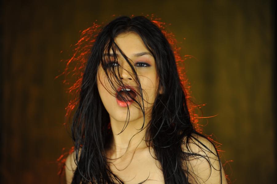 Thasha Actress hd photo