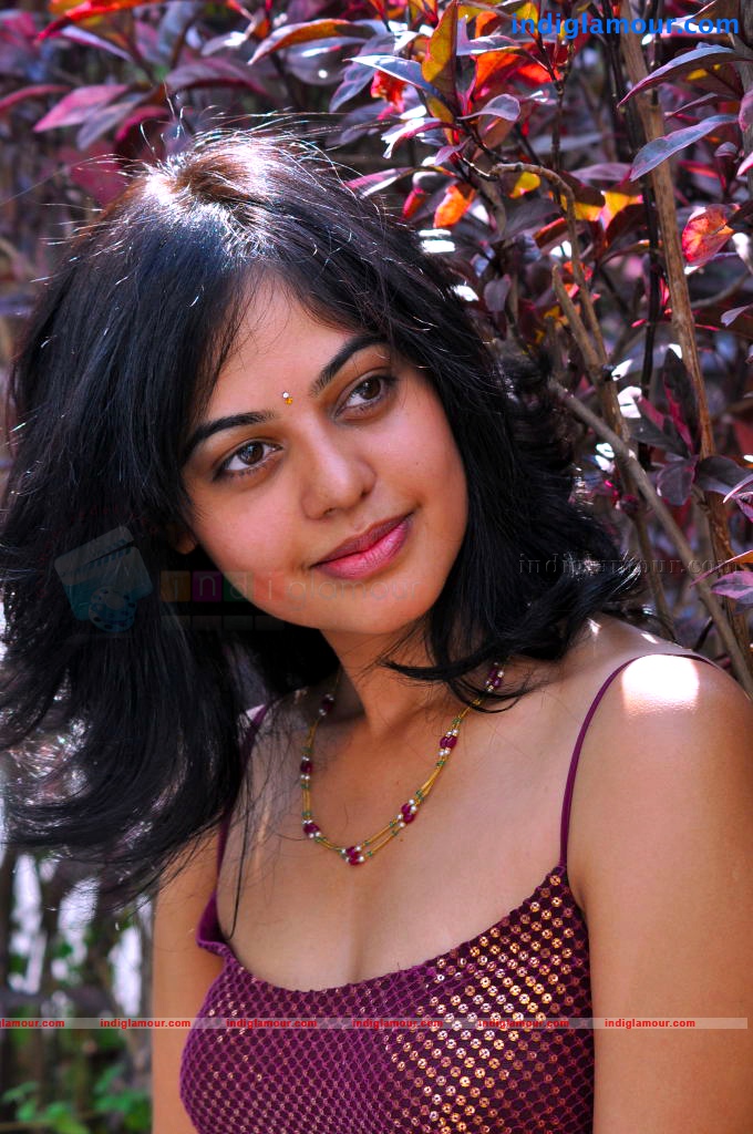 Bindhu Madhavi Actress hd photo