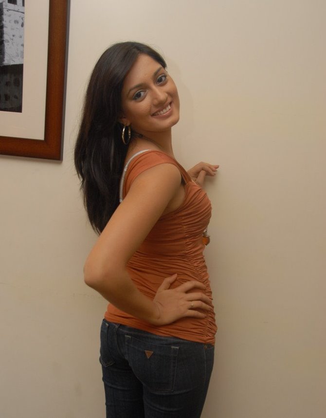 Parvati Actress hd photo