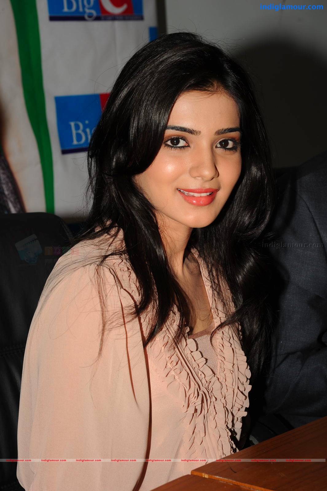 Samantha Actress hd photo