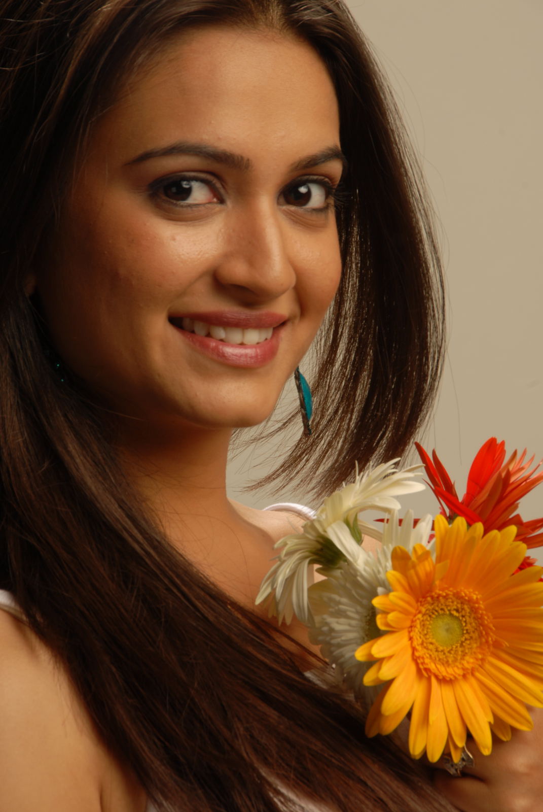 Kriti Kharbanda Actress hd photo