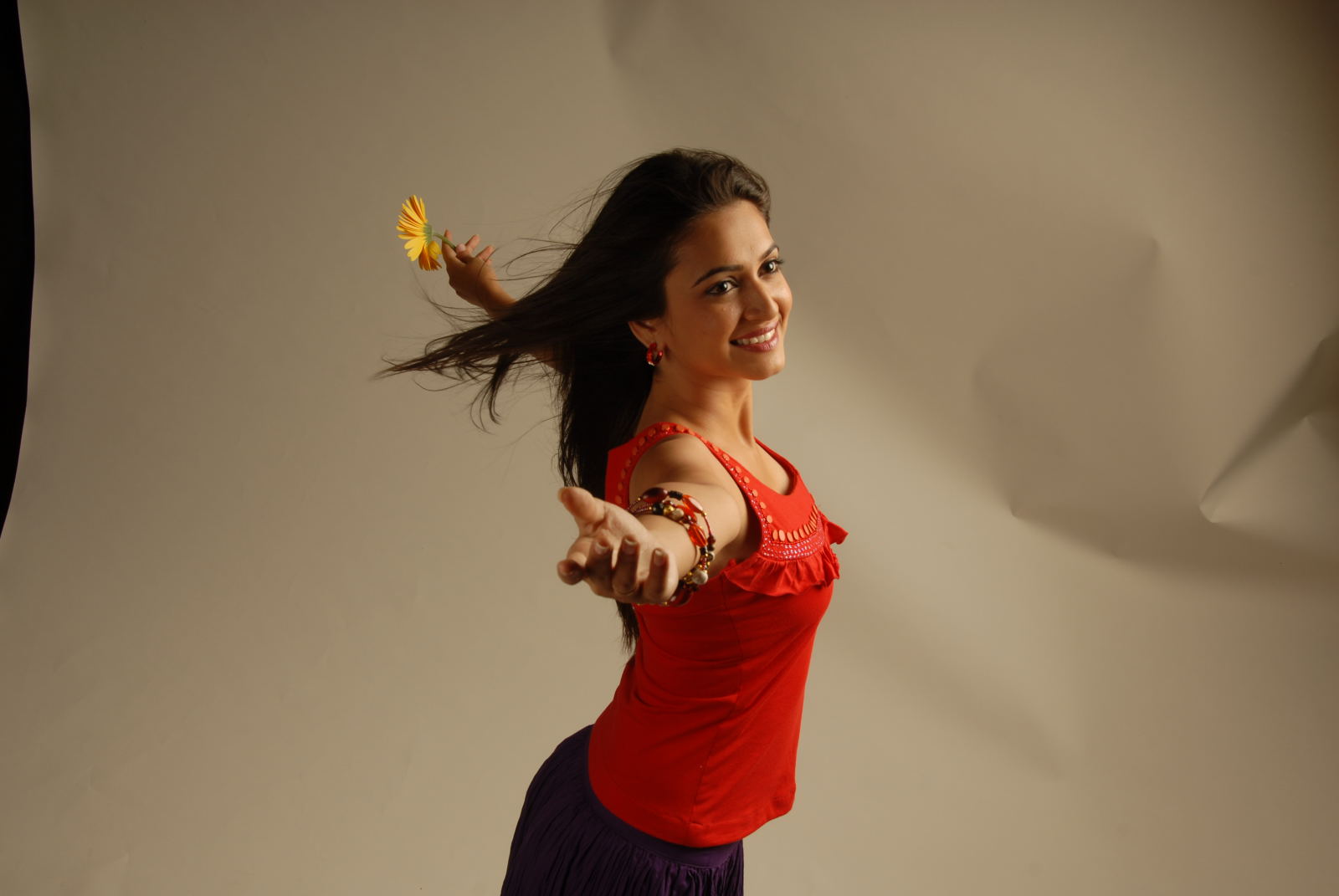 Kriti Kharbanda Actress hd photo