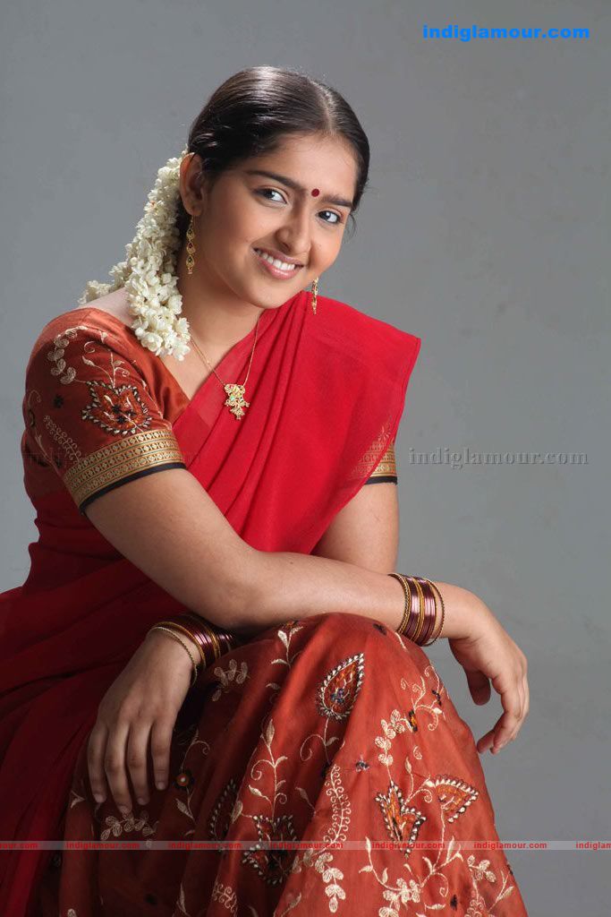 Sanusha Actress hd photo