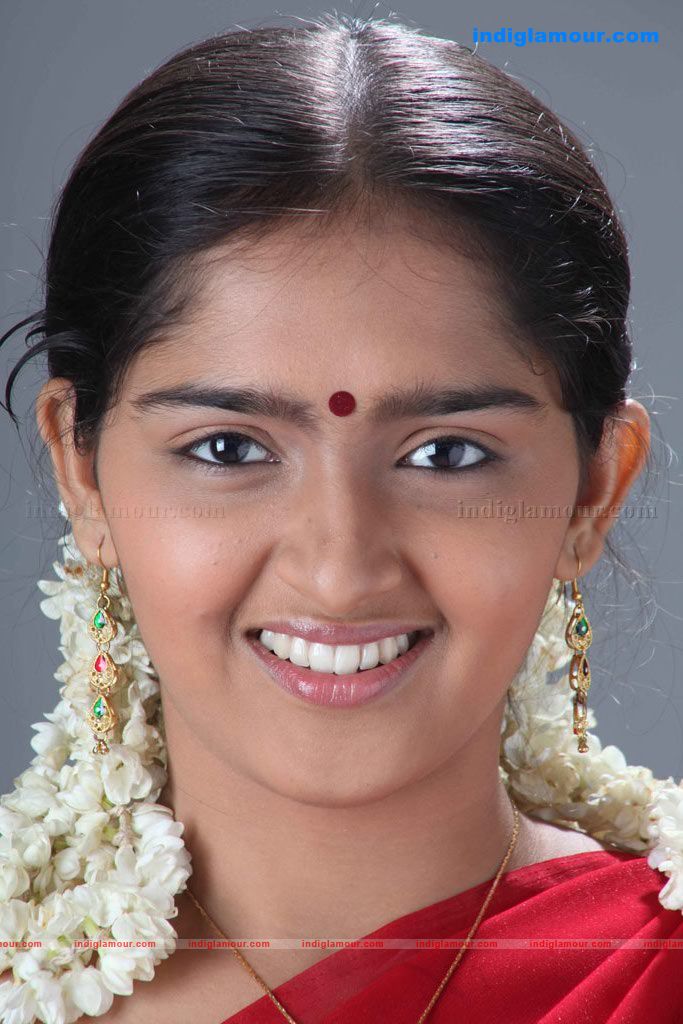 Sanusha Actress hd photo