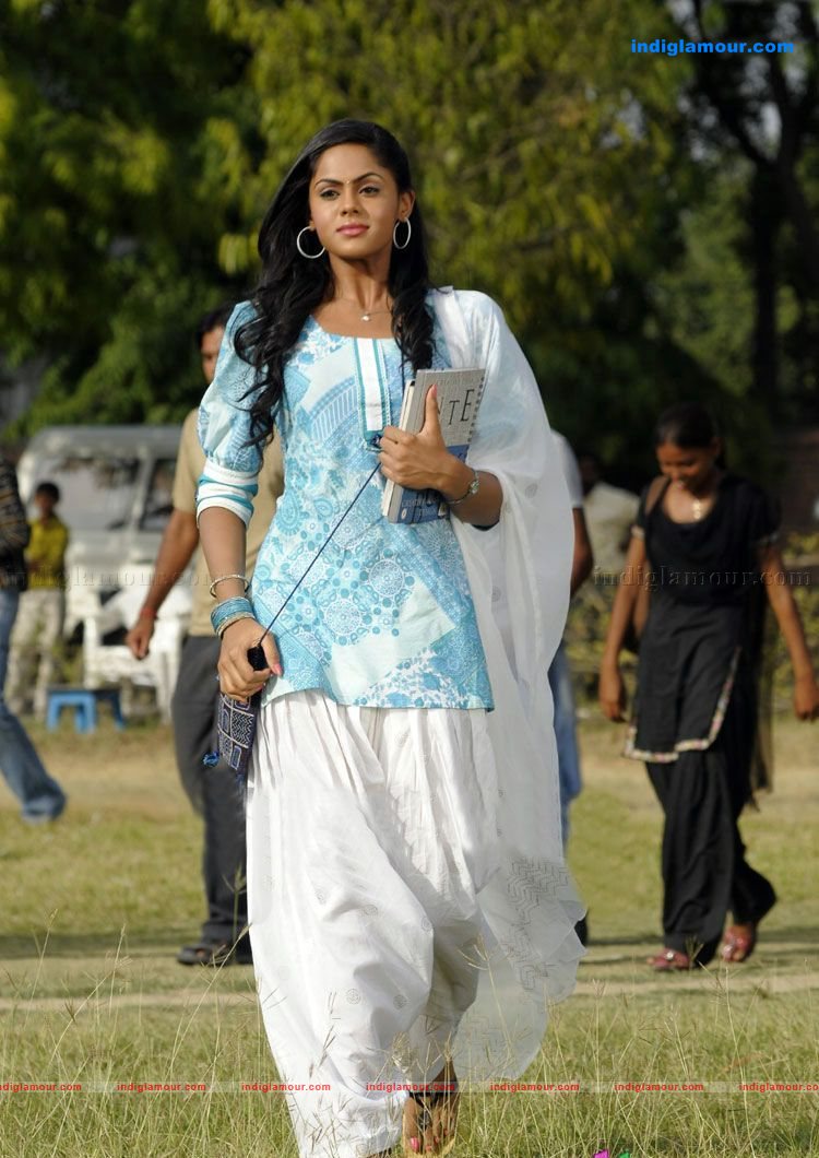 Karthika Nair Actress hd photo