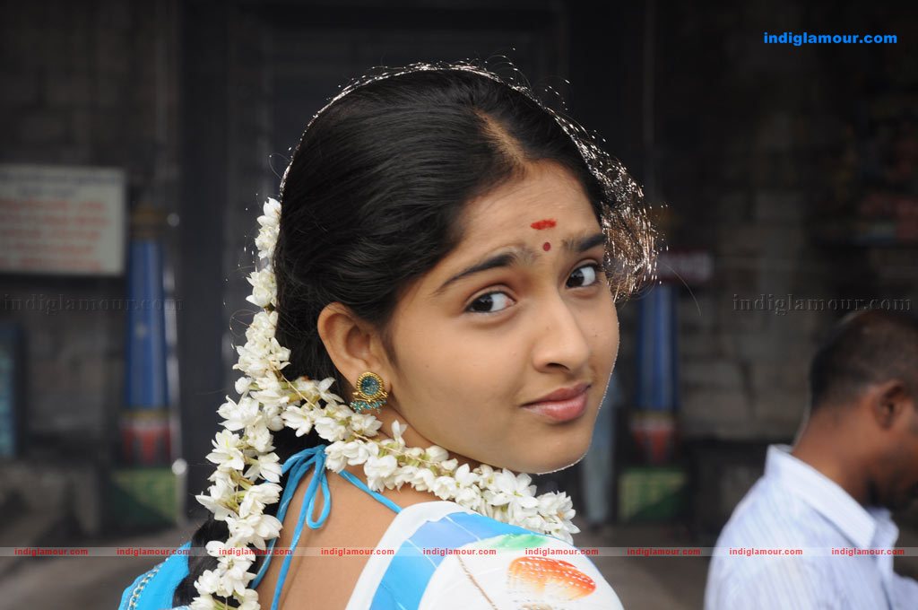 Sanusha Actress hd photo