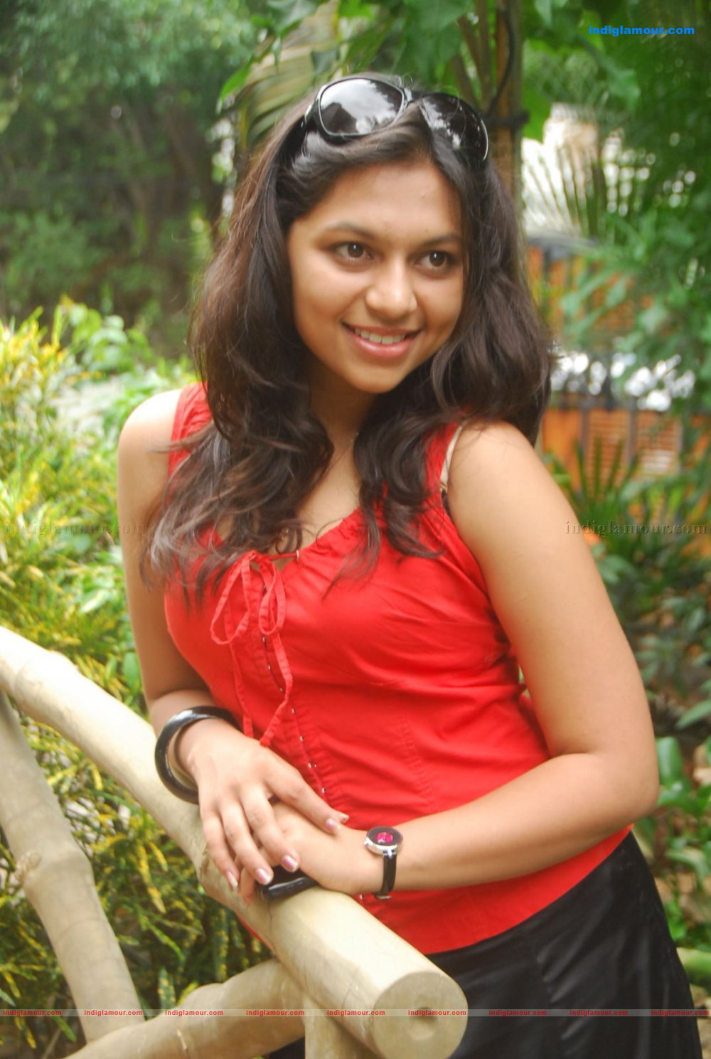 Sri Ramya Actress hd photo