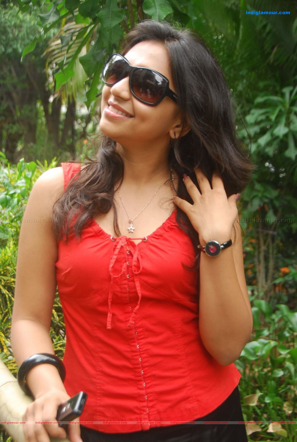Sri Ramya Actress hd photo