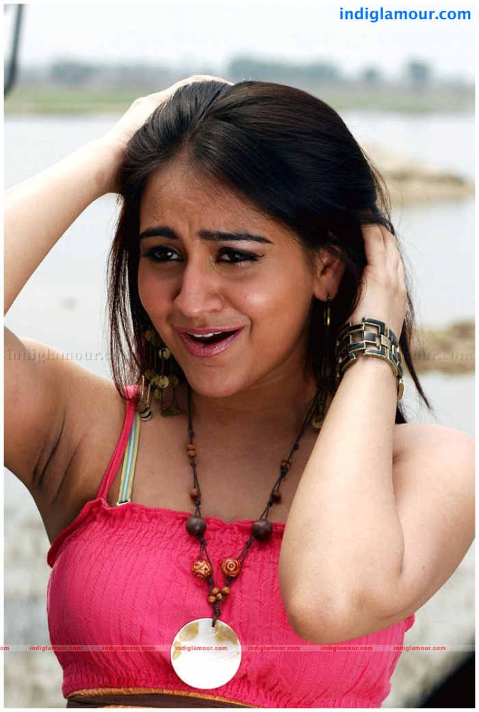 Aksha Actress hd photo