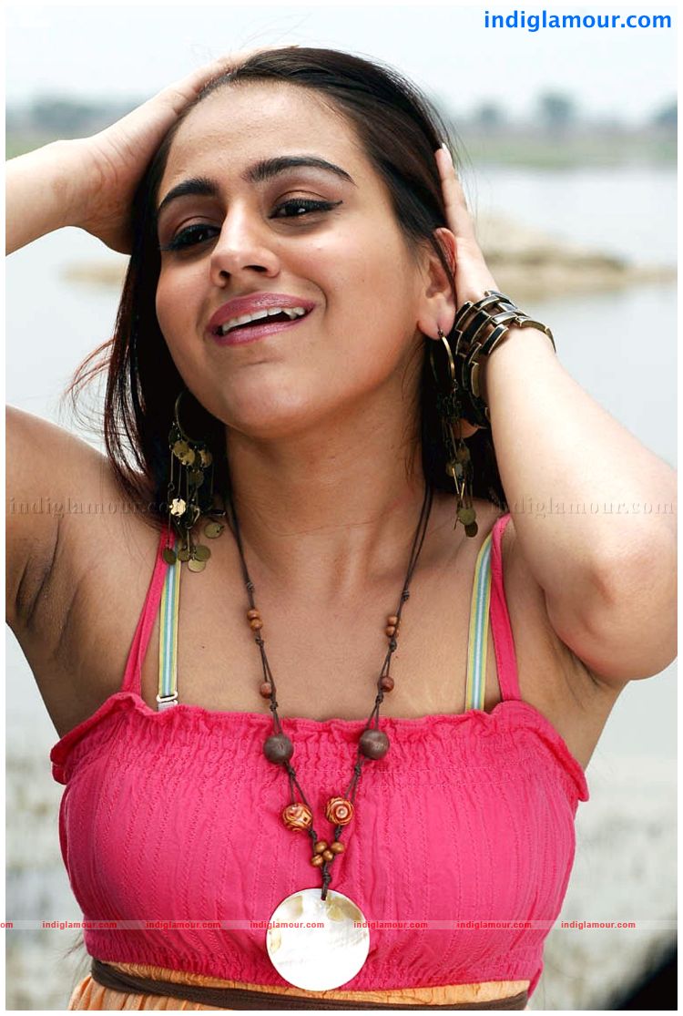 Aksha Actress hd photo
