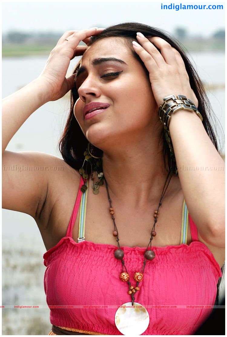 Aksha Actress hd photo