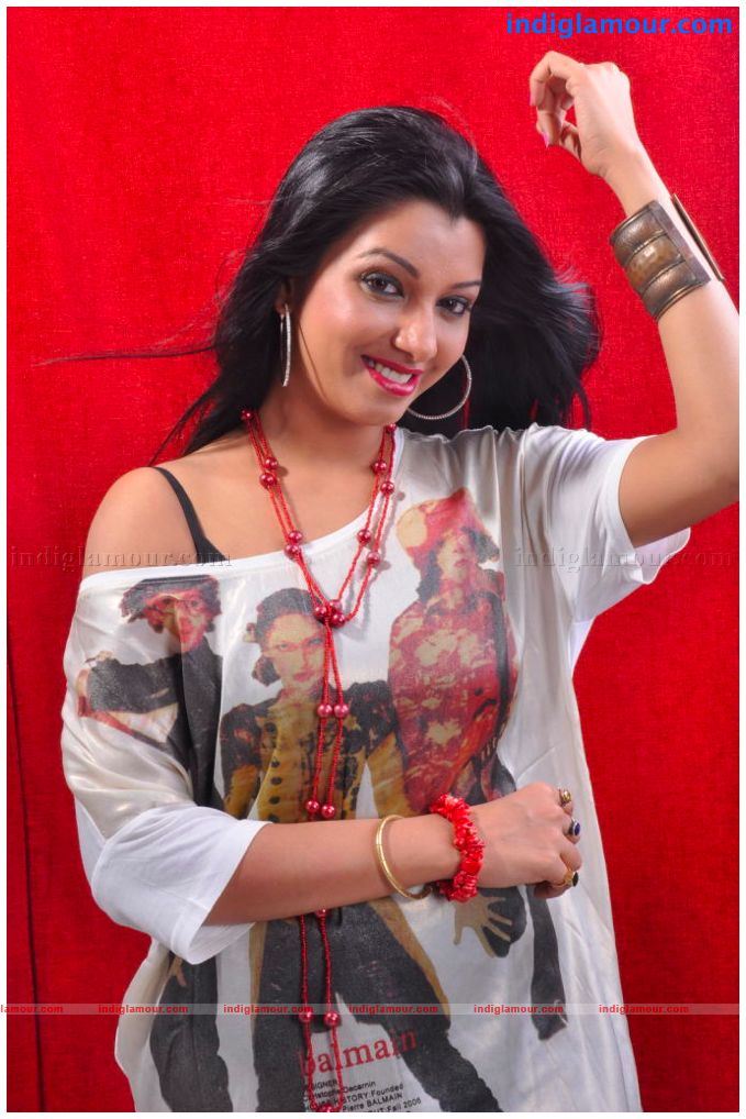 Siddhi Mamre Actress hd photo