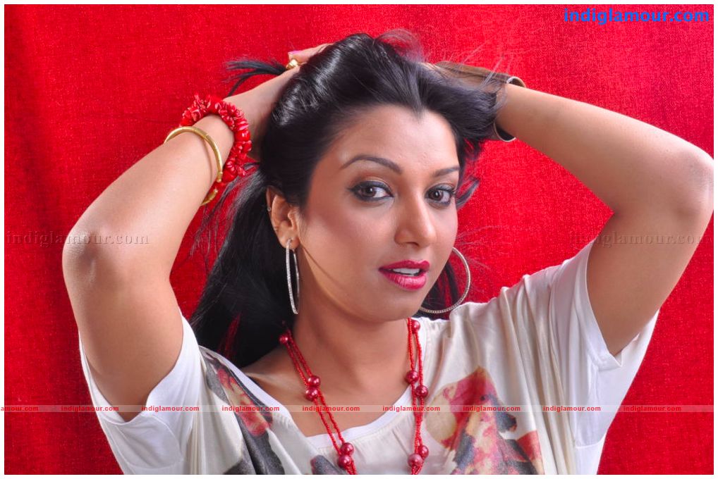 Siddhi Mamre Actress hd photo