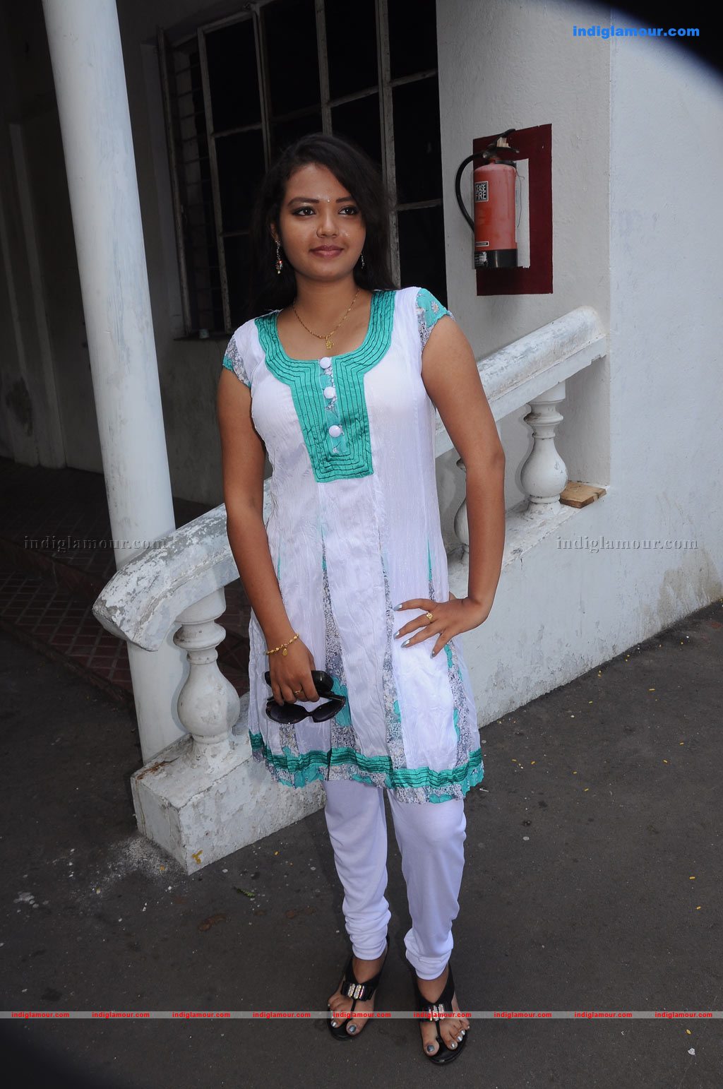 Bavina Actress hd photo