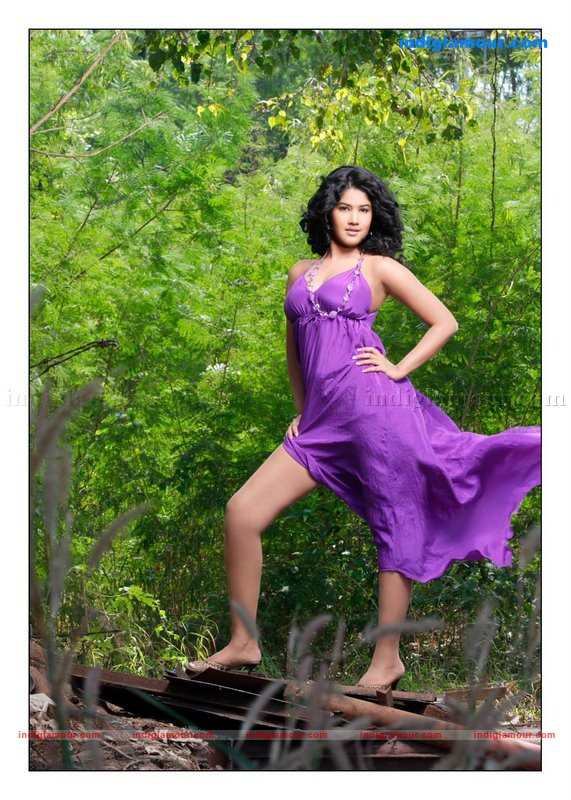 Soumya Bollapragada Actress hd photo