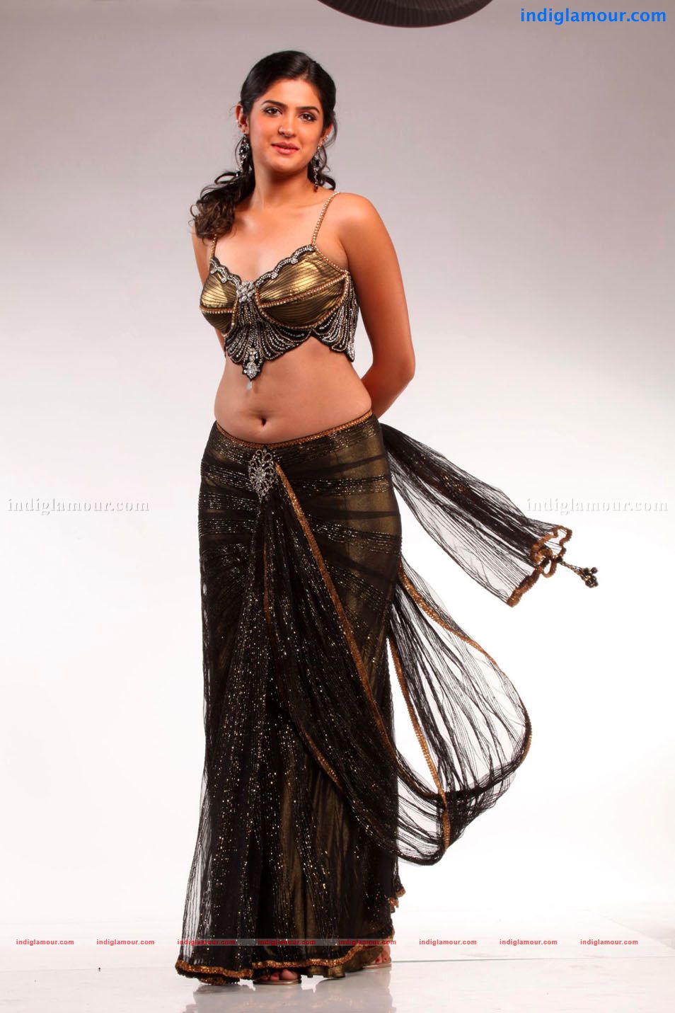Deeksha Seth Actress hd photo