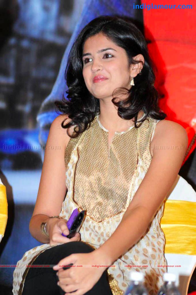 Deestha Seth Actress hd photo